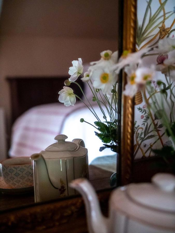 Country Cottage With Spa, Catering, Gardens, Nature Reserve Walks - Free Parking, Self Checkin Scunthorpe Exterior photo